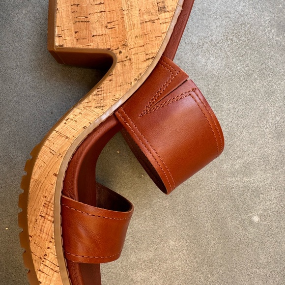 TIMBERLAND ROSLYN MEDIUM BROWN LEATHER SANDAL - Picture 8 of 13